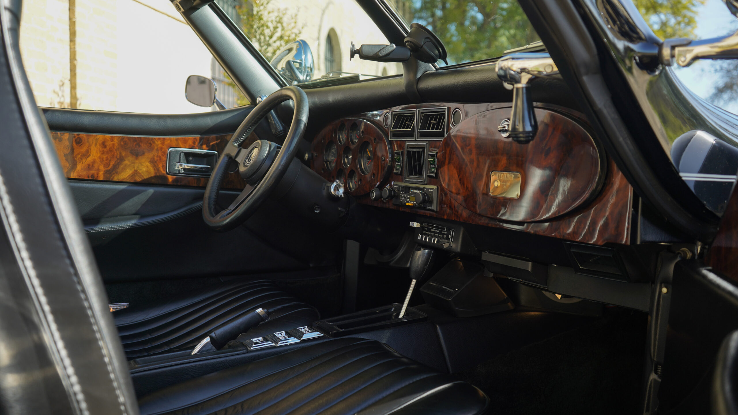 EXCALIBUR PHAETON SERIE IV – 1984 — Exterior