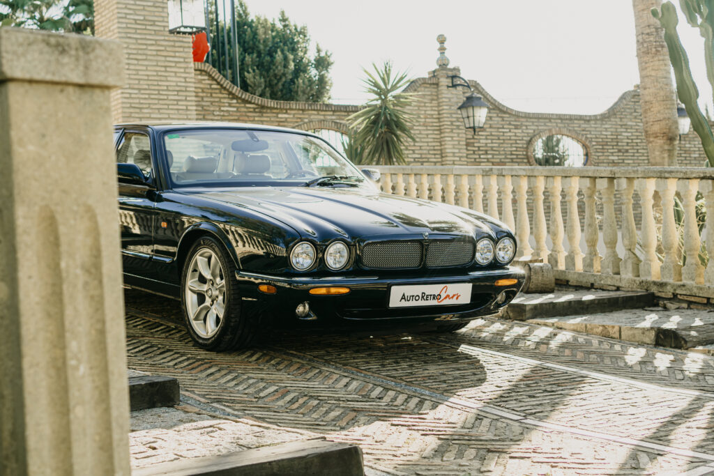 JAGUAR XJR – 2000 — Exterior