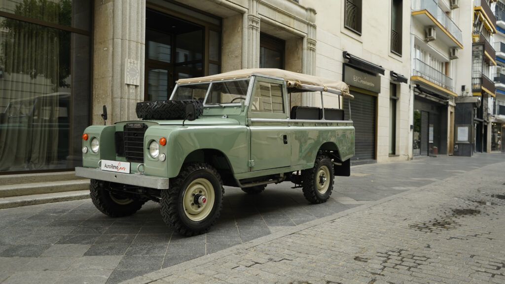 LAND ROVER SANTANA 109 – 1975